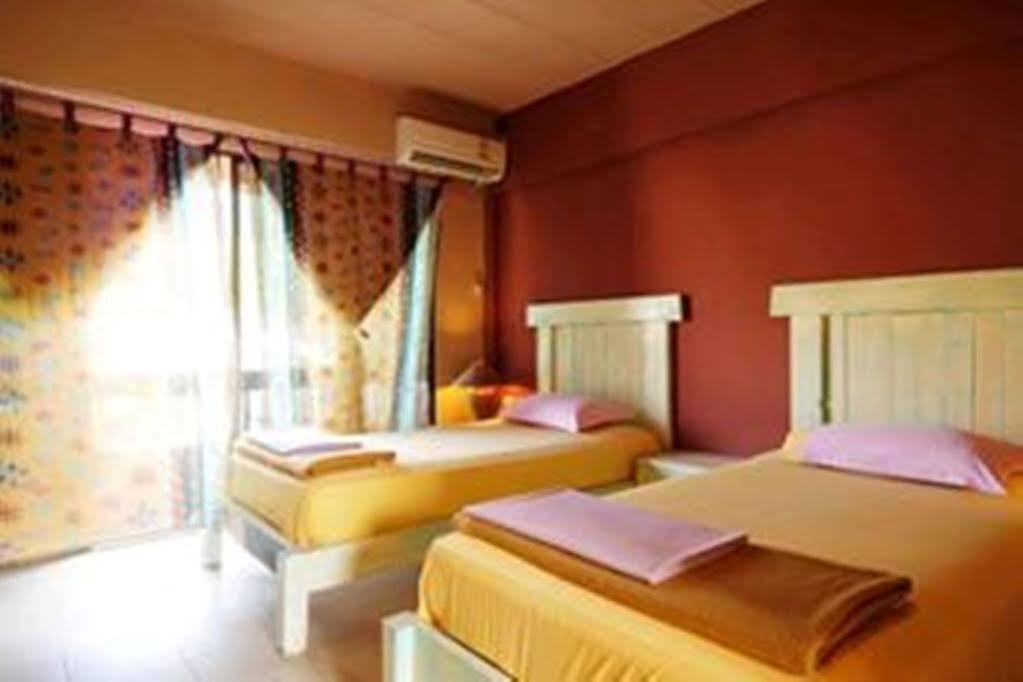 Casa Brazil Homestay Karon Esterno foto