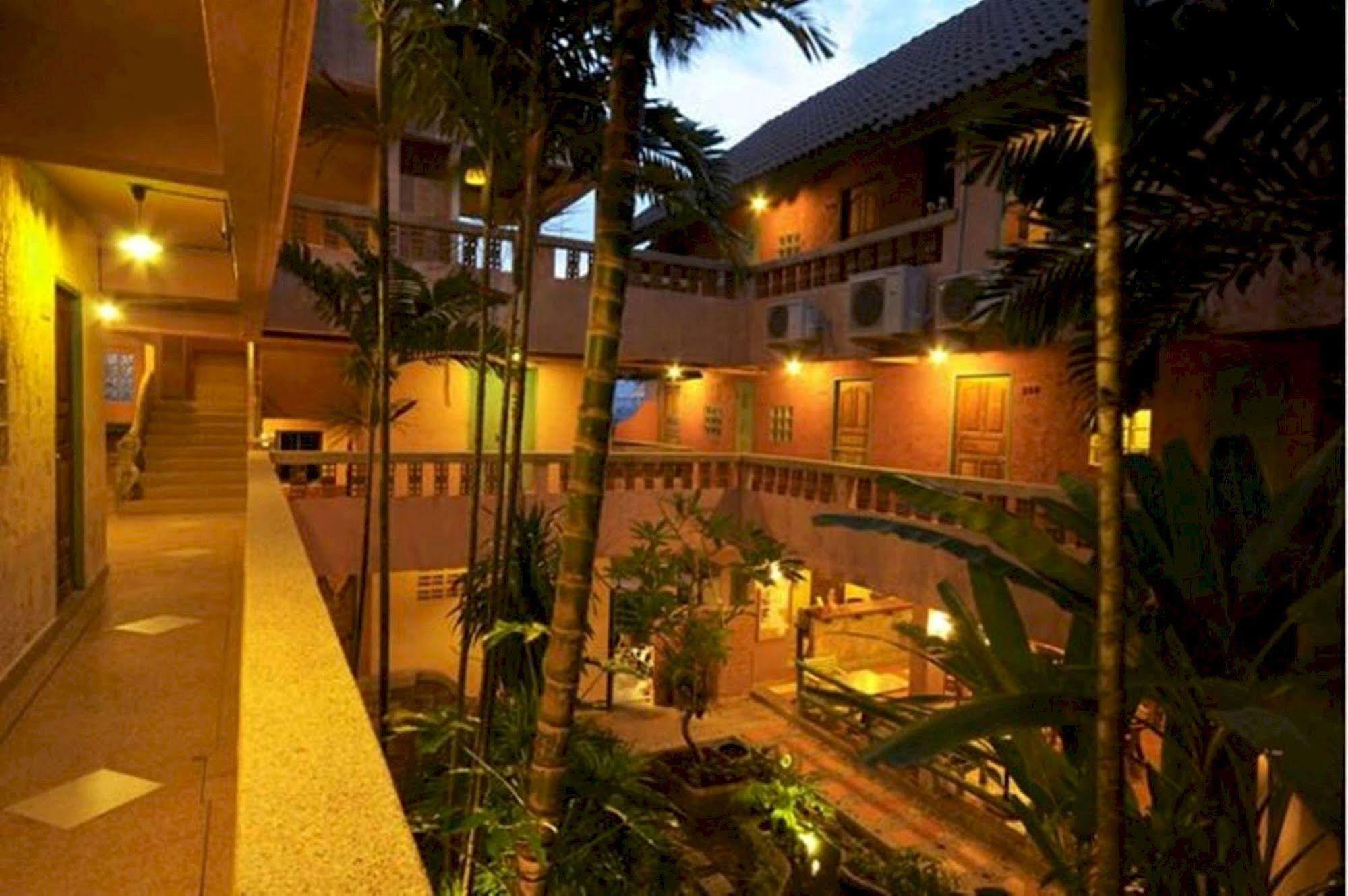 Casa Brazil Homestay Karon Esterno foto